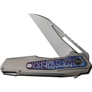 Falcaria Framelock Flame