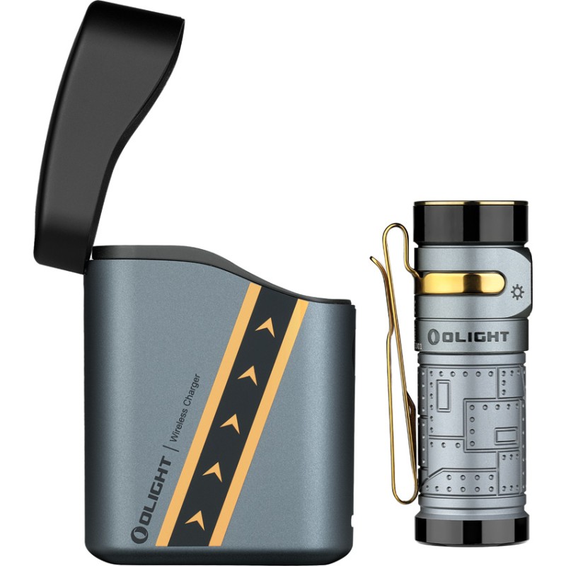 Baton 4 Flashlight Kit Fighter