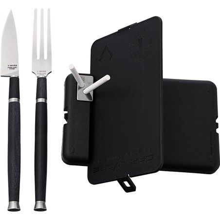 Pineland CarniVore Dining Set