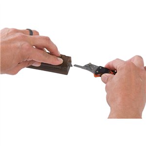 Primal Scapel Linerlock