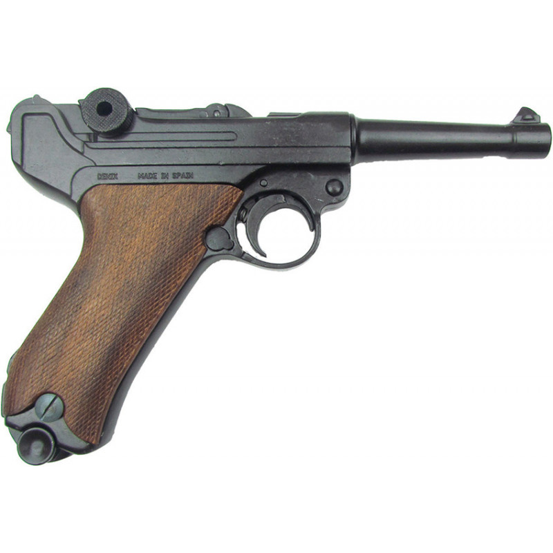 Luger P08 Parabellum Pistol