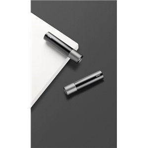 Simplicity Zoom Flashlight