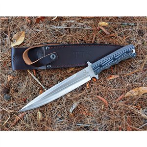 P8 Pig Sticker Black